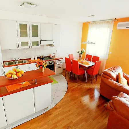 Apartment Apartment Toncica Split